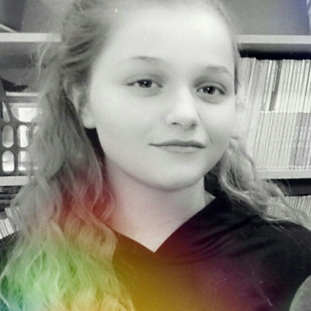 Meet your Posher, Cassie